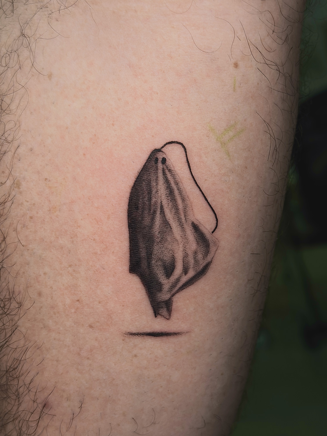 Little ghost on thigh